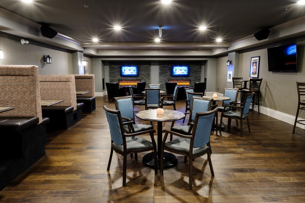 Chateau Nova Yellowknife Extérieur photo